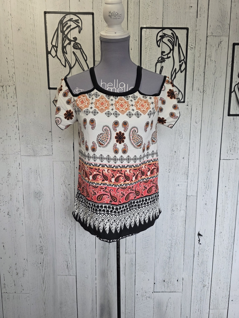 Papaya Paisley Border Print Cold Shoulder Flutter Sleeve Blouse Size S Casual